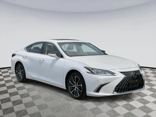 used 2024 Lexus ES 300h car, priced at $44,900