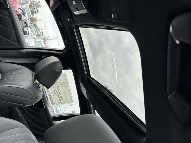 new 2025 Lexus LS 500 car, priced at $107,500