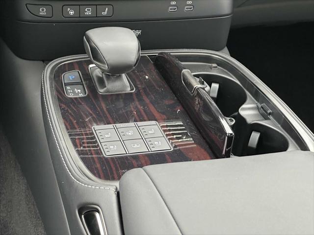 new 2025 Lexus LS 500 car, priced at $107,500