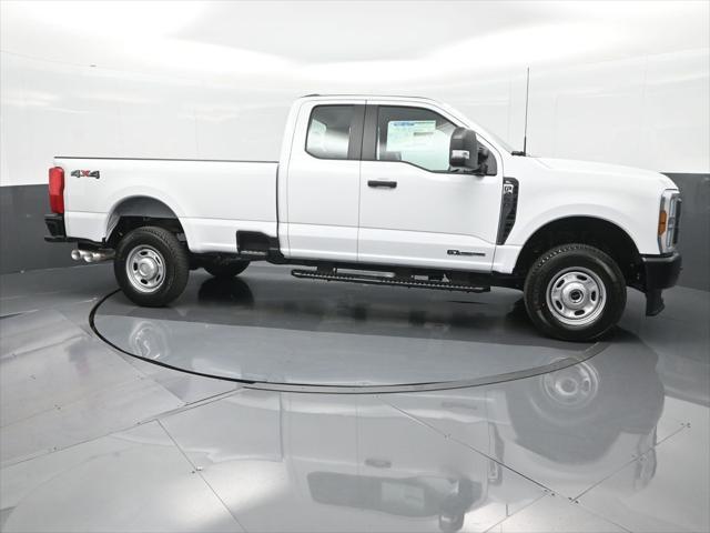 new 2025 Ford F-250 car, priced at $59,572