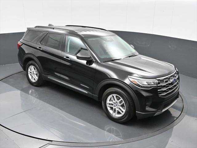 new 2025 Ford Explorer car, priced at $40,257