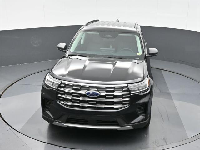 new 2025 Ford Explorer car, priced at $40,257