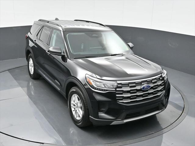 new 2025 Ford Explorer car, priced at $40,257