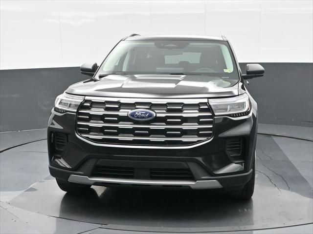 new 2025 Ford Explorer car, priced at $40,257