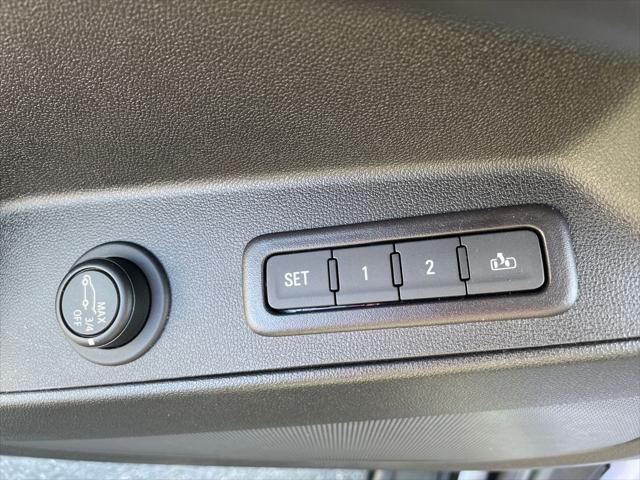 used 2020 Chevrolet Equinox car, priced at $24,572