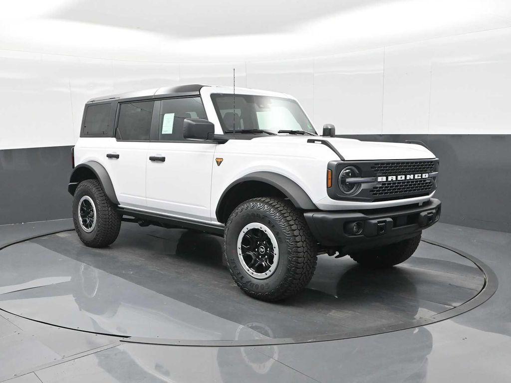 new 2025 Ford Bronco car, priced at $58,694