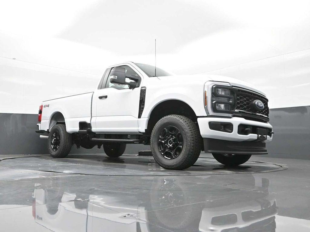new 2025 Ford F-350 car, priced at $51,647