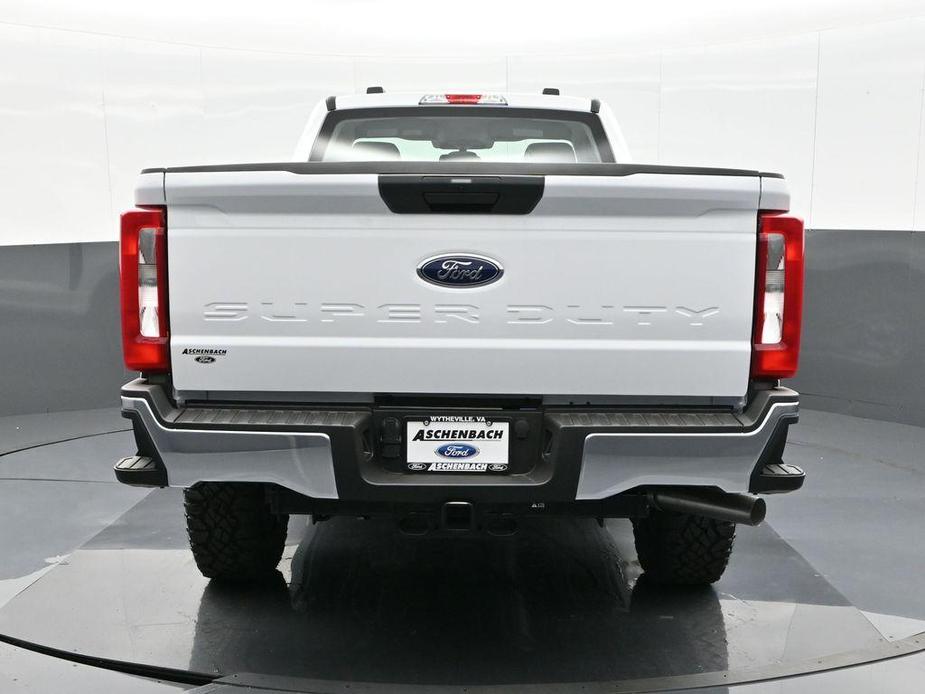 new 2024 Ford F-250 car, priced at $48,194