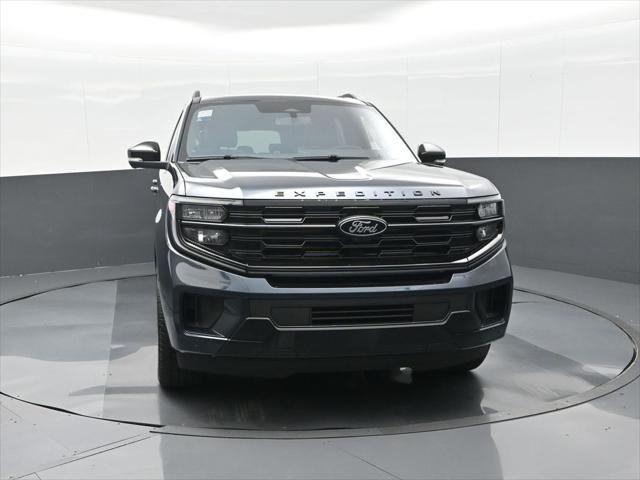 new 2025 Ford Expedition Max car, priced at $85,634