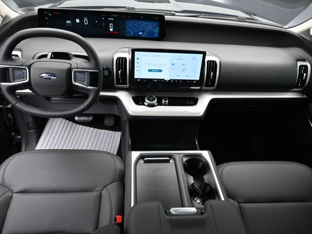 new 2025 Ford Expedition car
