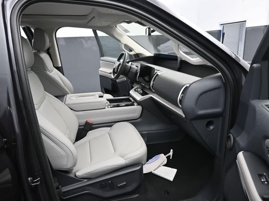 new 2025 Ford Expedition Max car, priced at $73,295