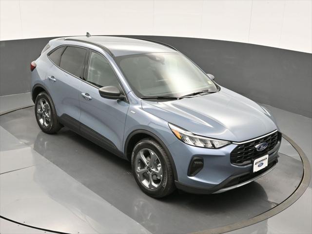 new 2025 Ford Escape car, priced at $30,053