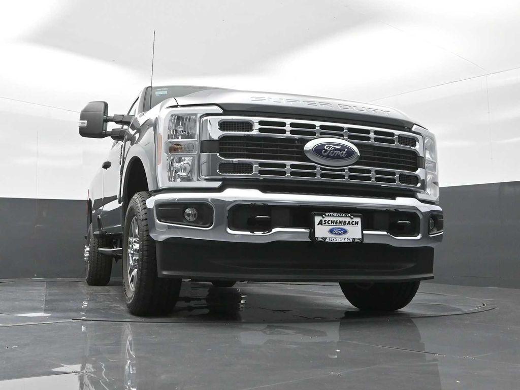 new 2025 Ford F-350 car, priced at $51,182