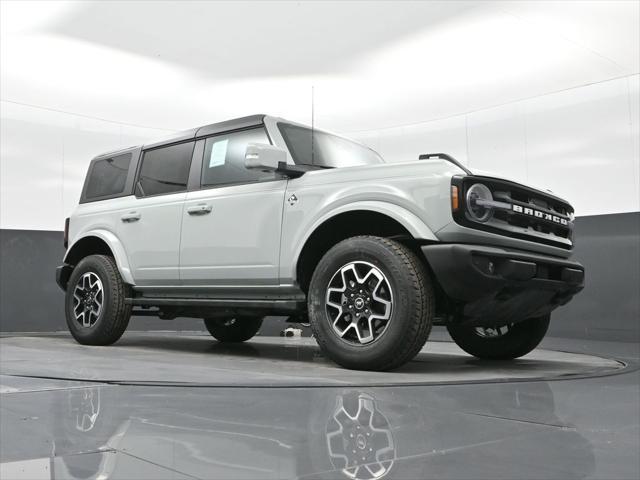 new 2024 Ford Bronco car, priced at $50,329