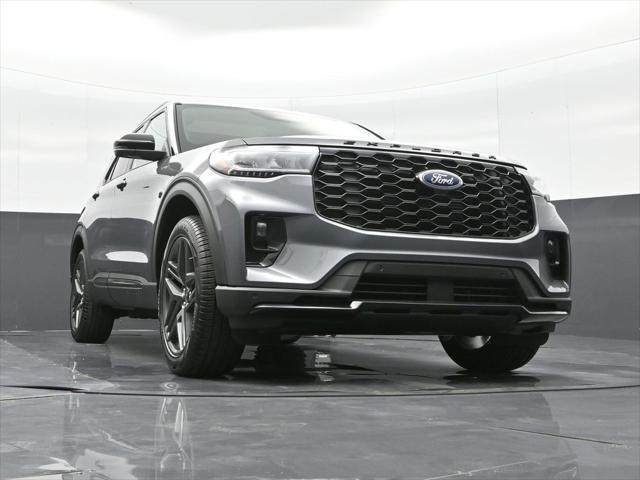 new 2025 Ford Explorer car, priced at $49,697