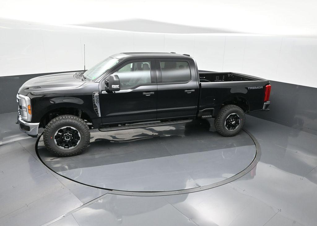 new 2025 Ford F-350 car, priced at $63,452