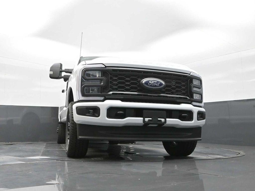 new 2025 Ford F-350 car, priced at $54,469