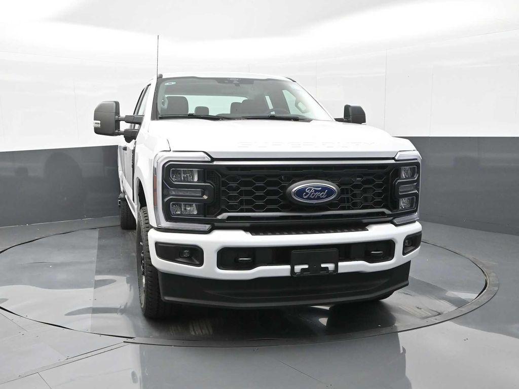 new 2025 Ford F-350 car, priced at $54,469