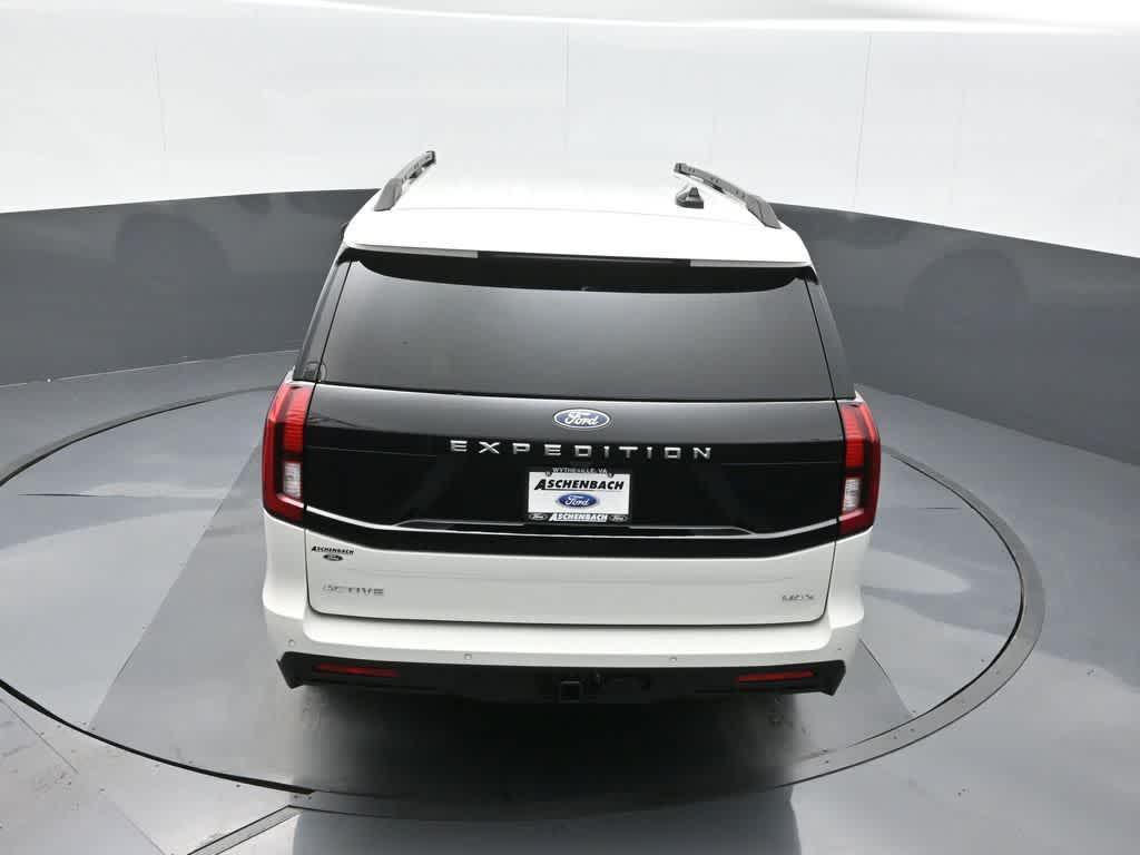 new 2025 Ford Expedition Max car, priced at $68,955