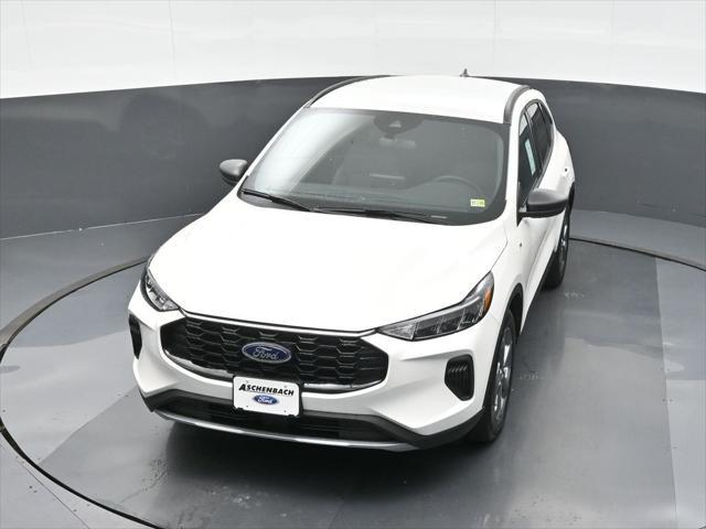 new 2025 Ford Escape car, priced at $33,175