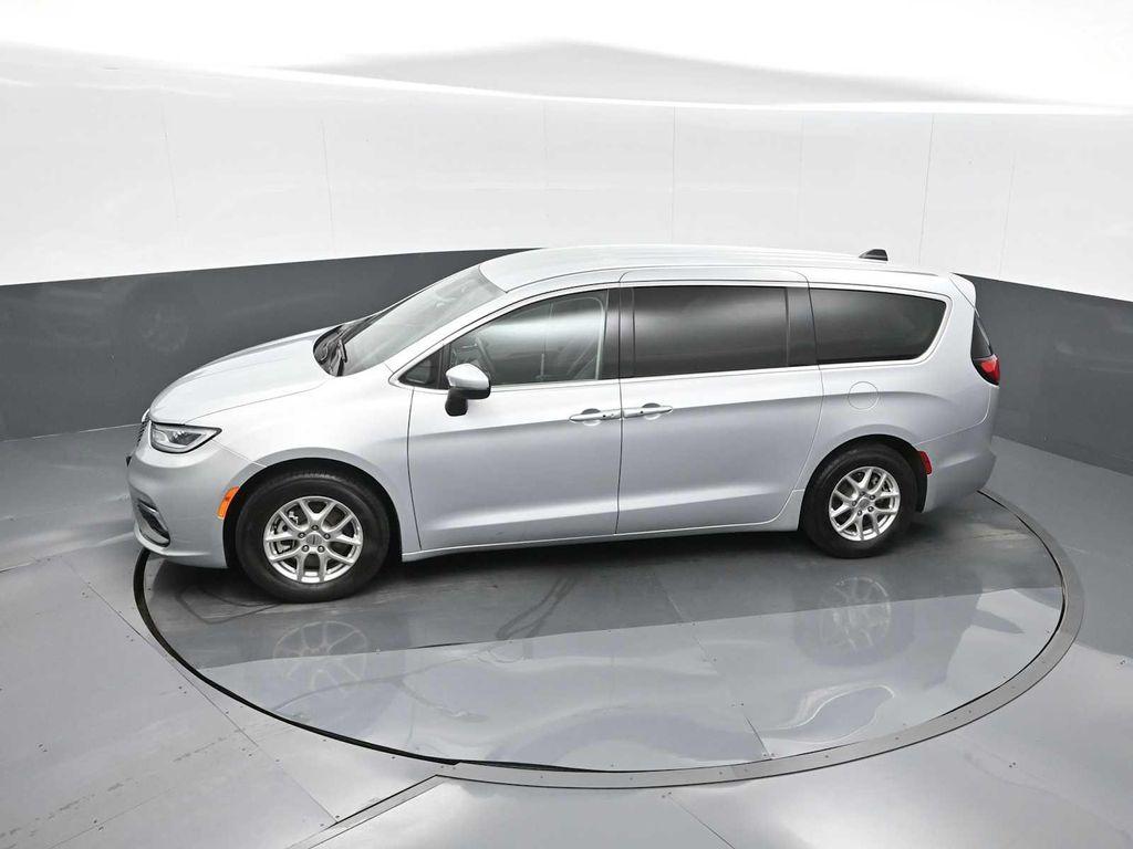 used 2023 Chrysler Pacifica car, priced at $24,517