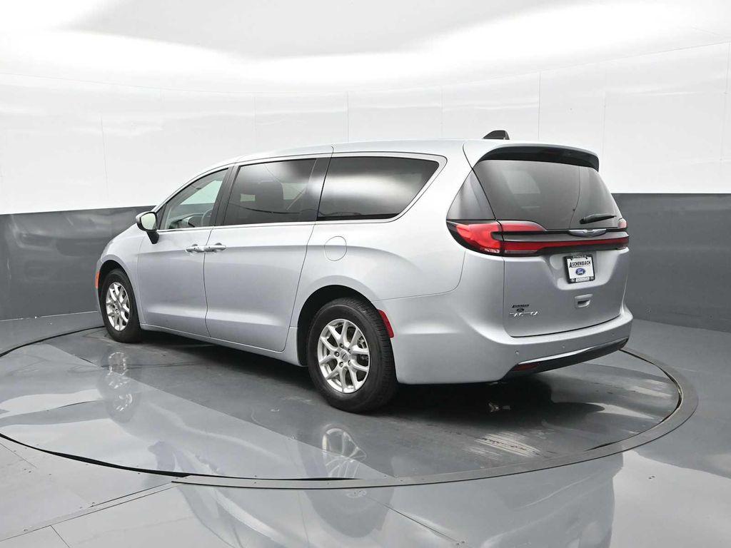 used 2023 Chrysler Pacifica car, priced at $24,517