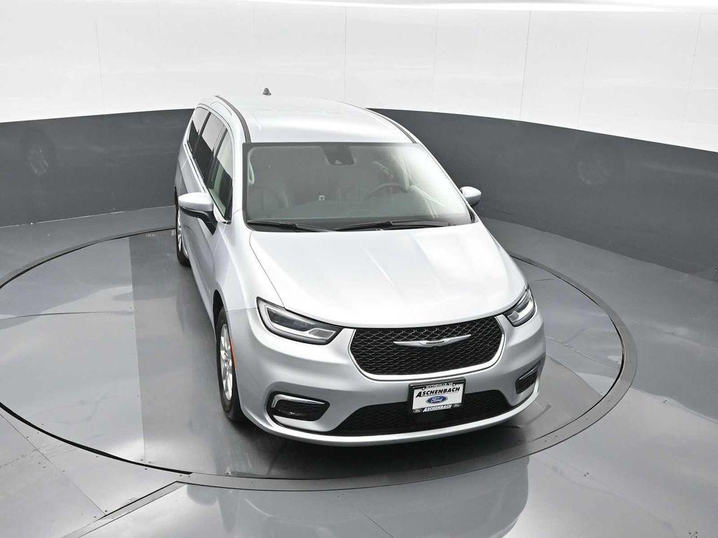 used 2023 Chrysler Pacifica car, priced at $24,517