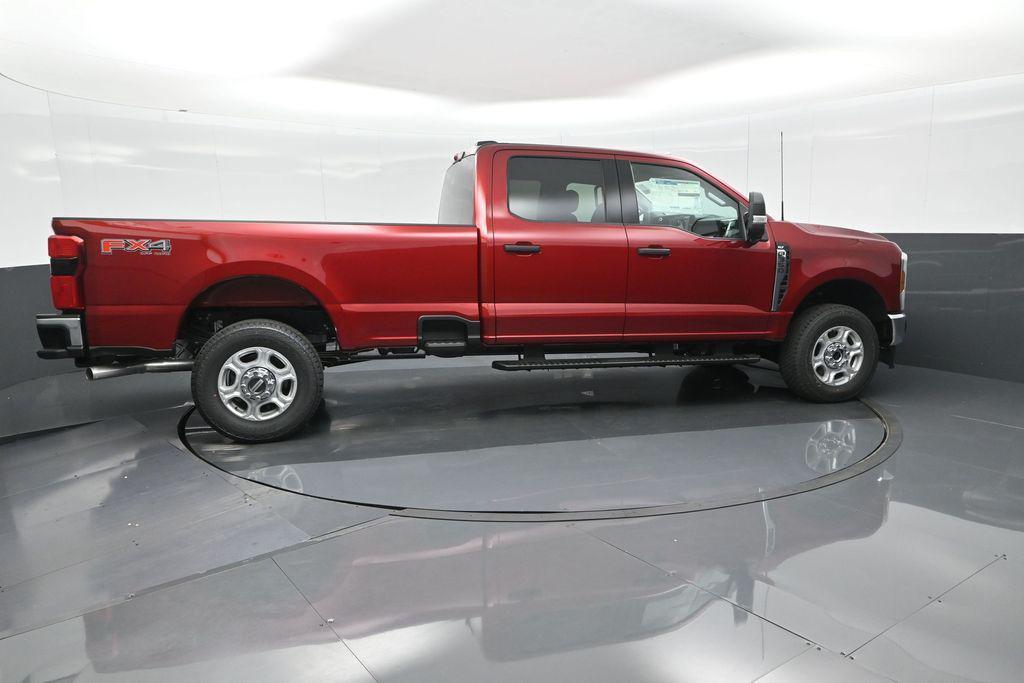 new 2025 Ford F-350 car, priced at $60,752