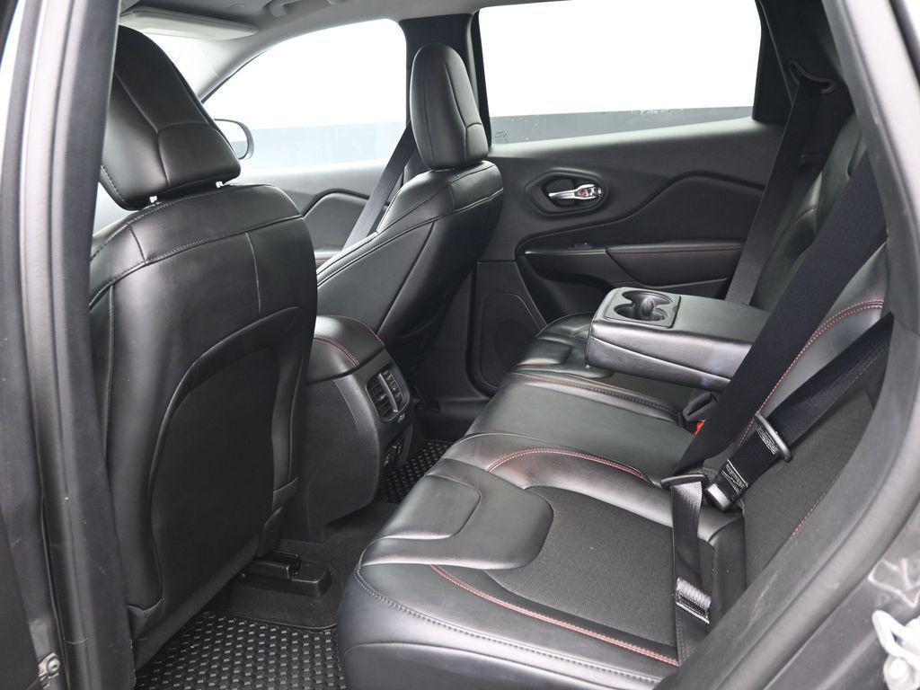 used 2022 Jeep Cherokee car, priced at $24,736