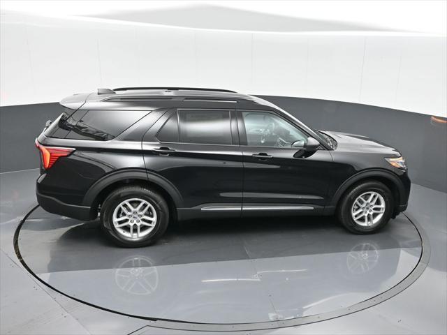 new 2025 Ford Explorer car, priced at $39,915