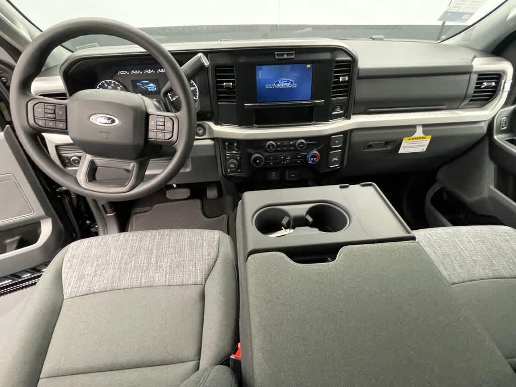 new 2025 Ford F-250 car, priced at $58,431
