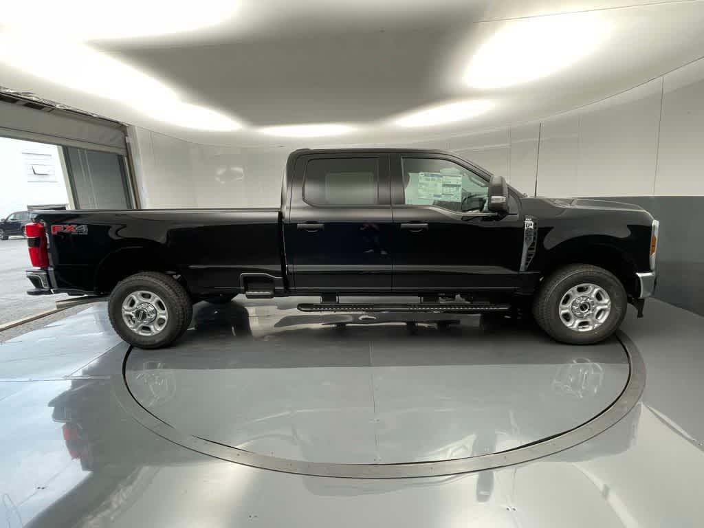new 2025 Ford F-250 car, priced at $58,431
