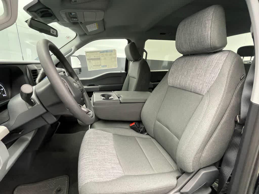 new 2025 Ford F-250 car, priced at $58,431