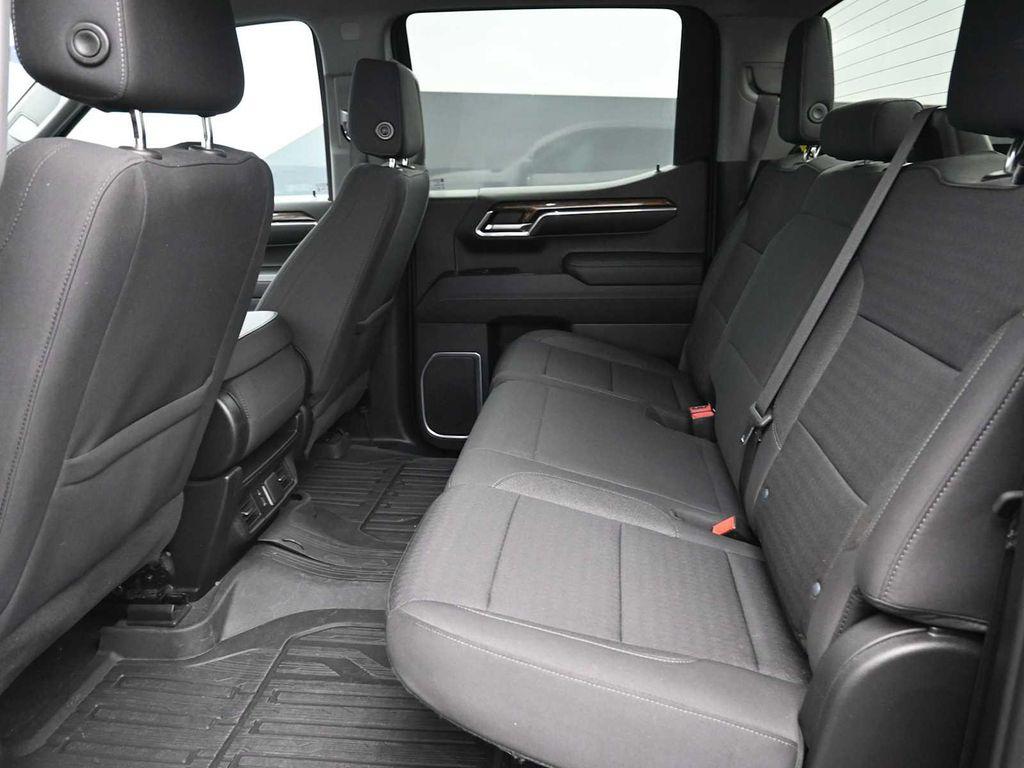 used 2023 GMC Sierra 1500 car, priced at $34,388