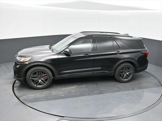 new 2025 Ford Explorer car, priced at $53,661