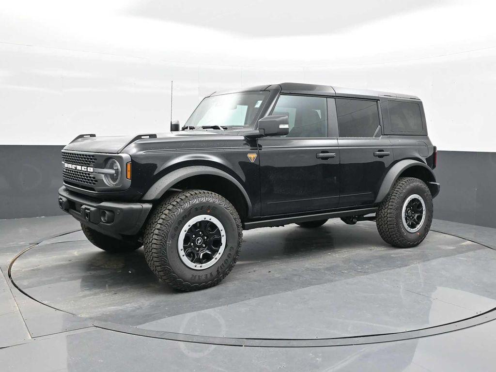new 2025 Ford Bronco car, priced at $61,271
