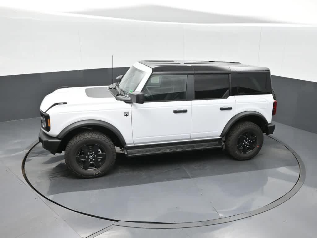 new 2025 Ford Bronco car, priced at $44,363