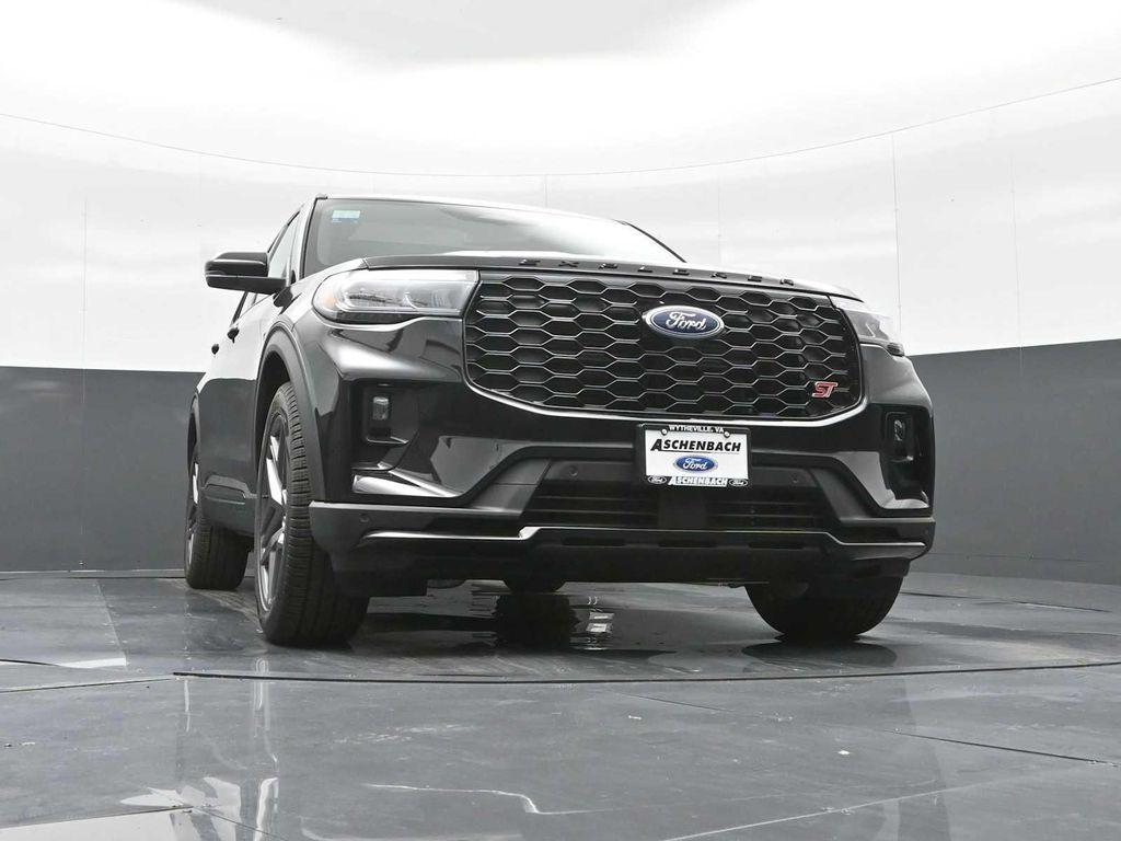 new 2025 Ford Explorer car, priced at $57,295