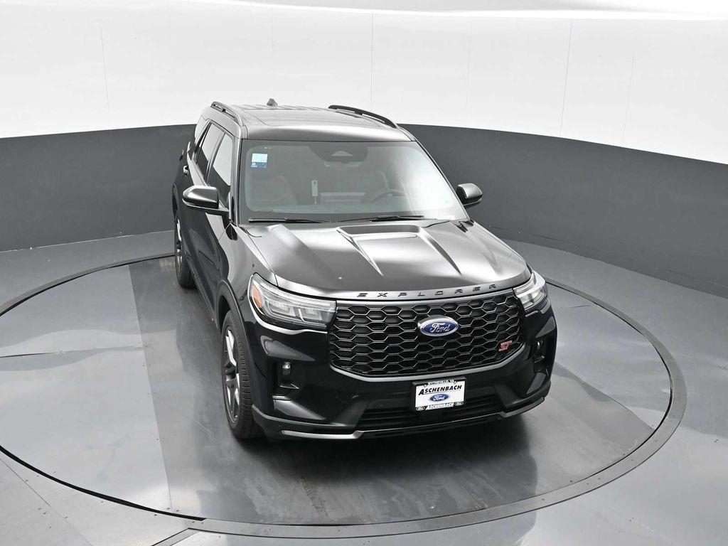 new 2025 Ford Explorer car, priced at $57,295