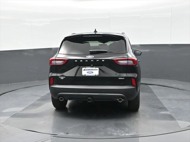 new 2025 Ford Escape car, priced at $35,903
