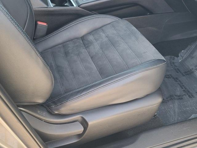 used 2022 Mitsubishi Outlander car, priced at $18,900
