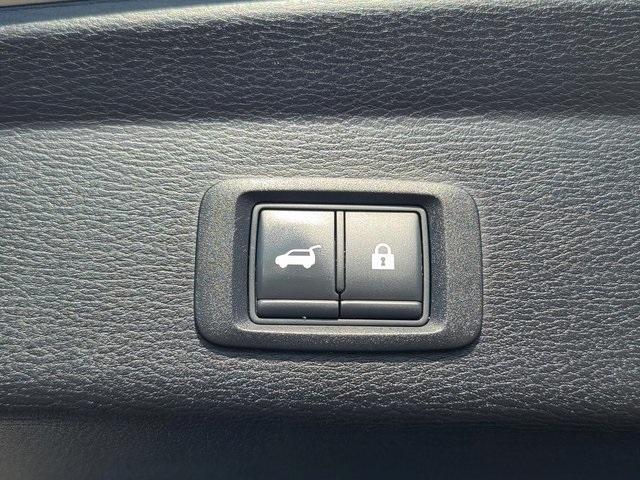 used 2022 Mitsubishi Outlander car, priced at $18,900
