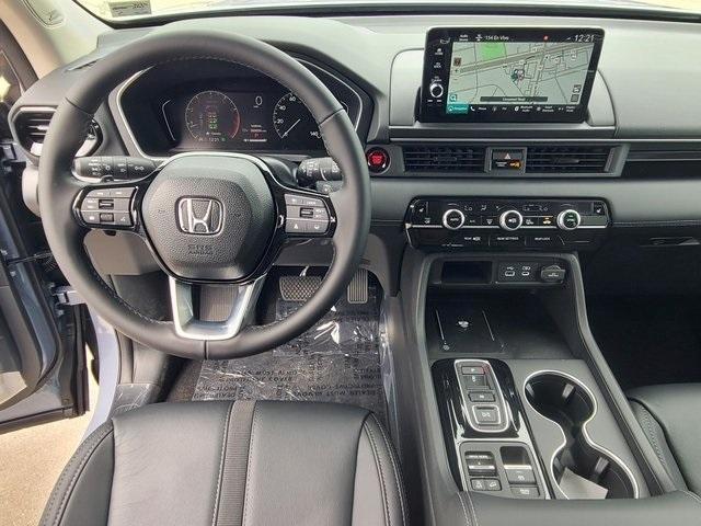 new 2025 Honda Pilot car, priced at $50,055