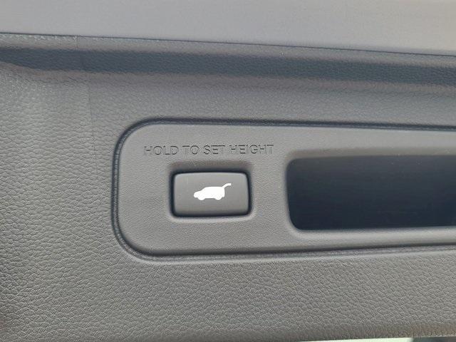 new 2025 Honda Pilot car, priced at $50,055