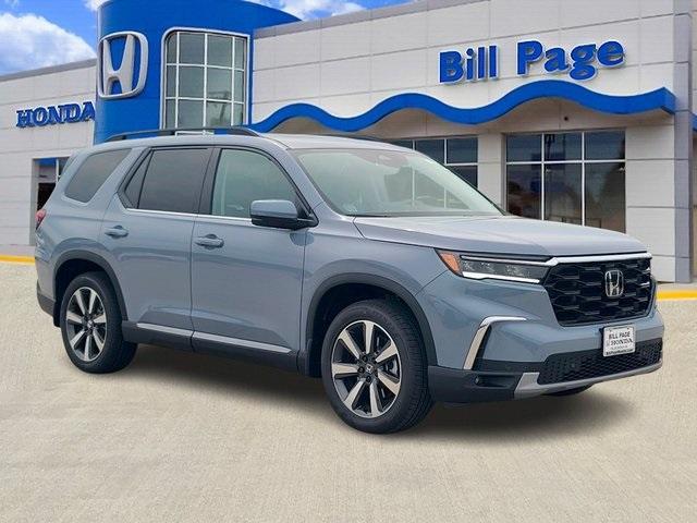 new 2025 Honda Pilot car, priced at $50,055