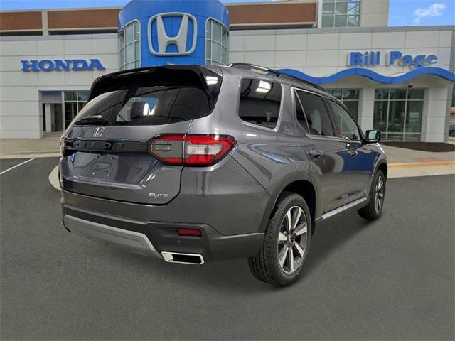 new 2025 Honda Pilot car, priced at $53,080