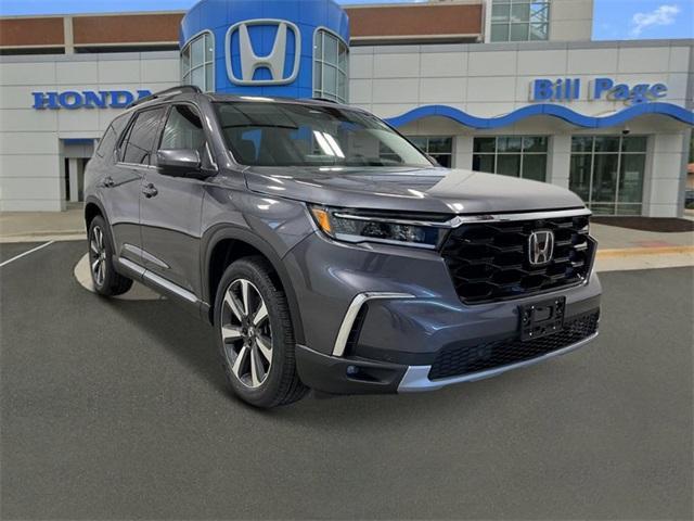 new 2025 Honda Pilot car, priced at $53,080