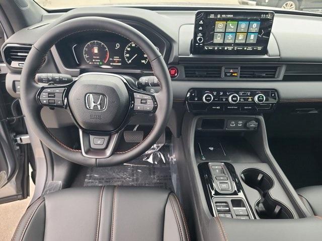 new 2025 Honda Pilot car, priced at $47,880