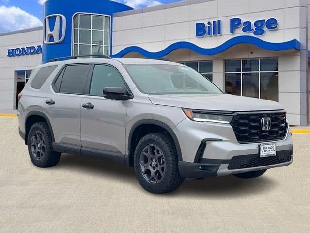 new 2025 Honda Pilot car, priced at $47,880