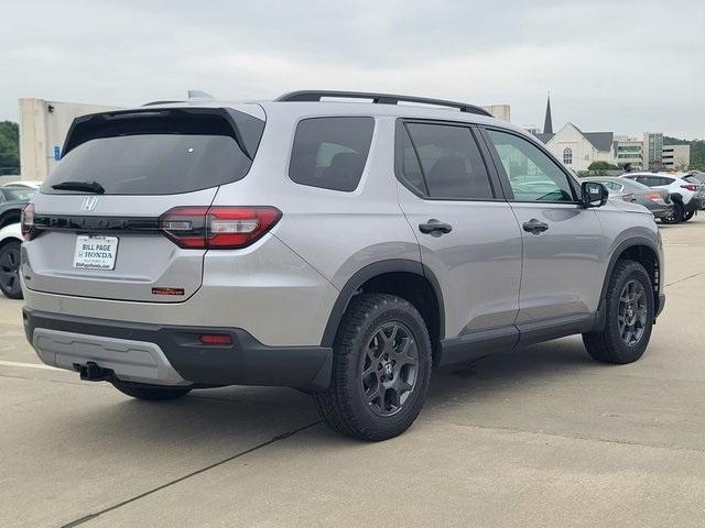 new 2025 Honda Pilot car, priced at $47,880